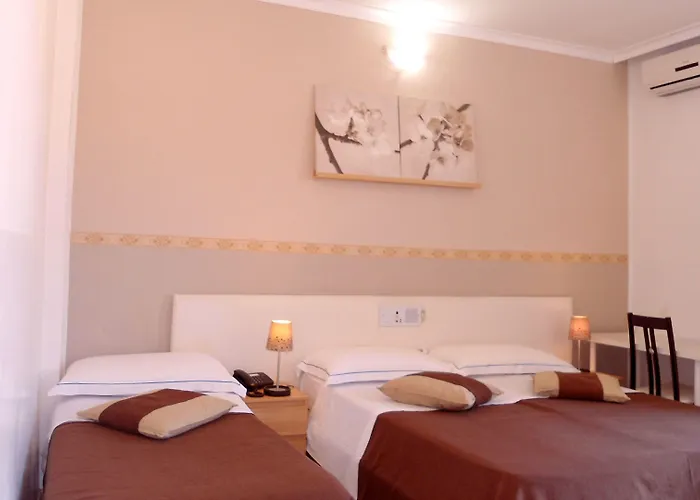 Hotel Indipendenza *