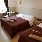 فندق إنديبيندينزا روما