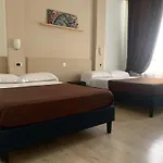 إنديبيندينزا فندق