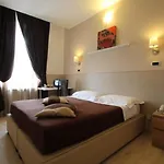 إنديبيندينزا فندق روما